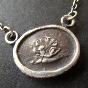 PYRRHA Design Wax Seal Birth Of Venus Pendant Necklace Sterling Silver 925